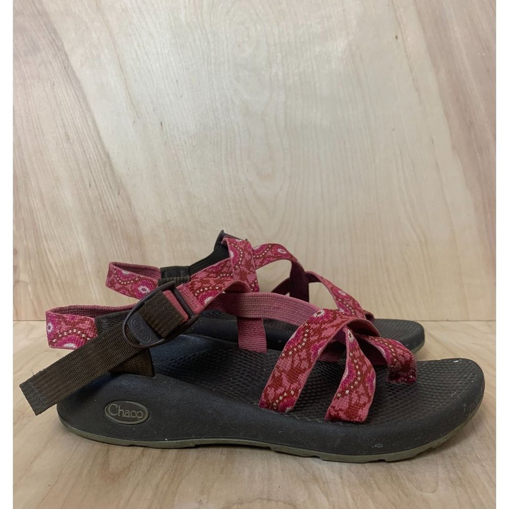 Chaco Women's Classic Z2 Pink Outdoor Sandals 9